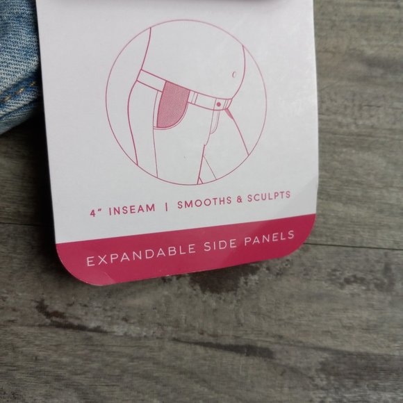 Isabell Maternity by Ingrid & Isbell Midi- Short Size 6 - Picture 7 of 8